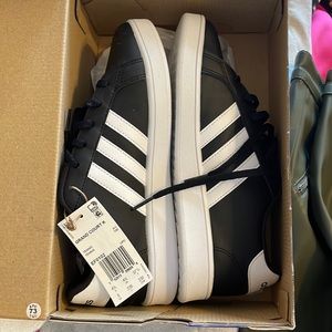 New in box boys adidas grand court sneakers